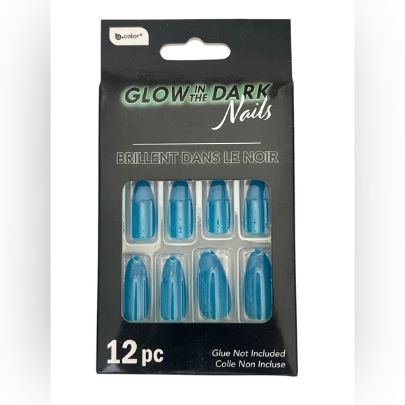 *FREE WITH PURCHASE* GLOW IN THE DARK NAILS BLUE NEW - Picture 1 of 3
